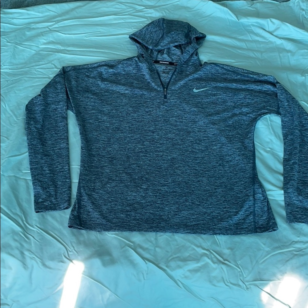 Nike woman top